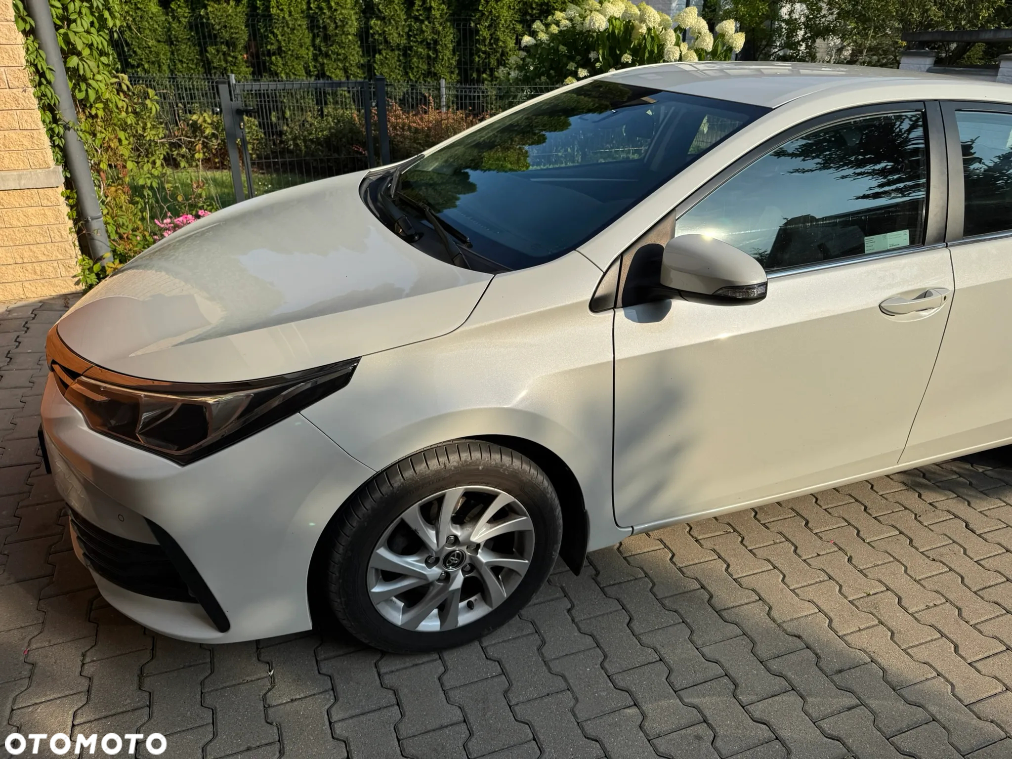 Toyota Corolla 1.6 Active - 3