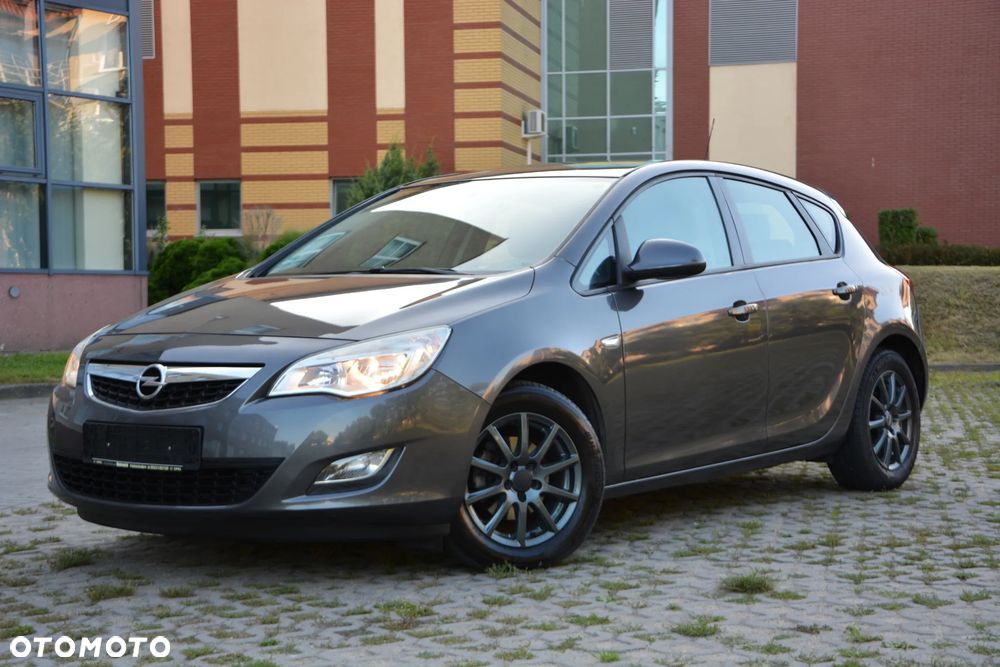 Opel Astra 1.6 Enjoy - 32