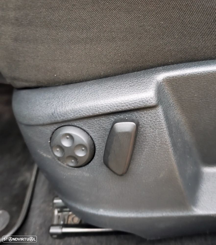 SEAT Alhambra 2.0 TDI Xcellence - 17