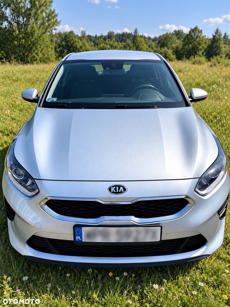 Kia Ceed 1.6 CRDi mHEV M - 1