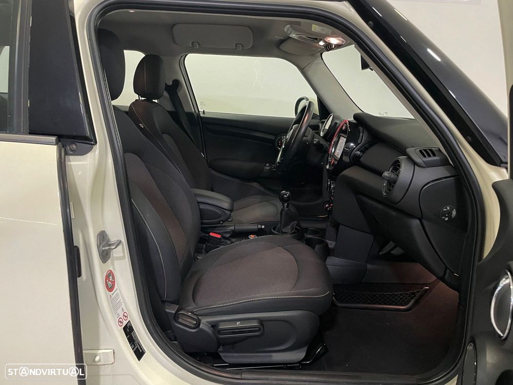 MINI 5 Portas One D - 20