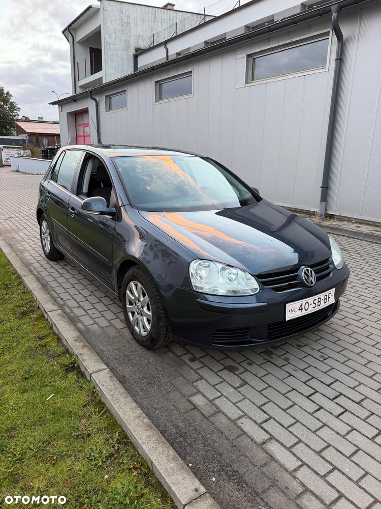 Volkswagen Golf - 4