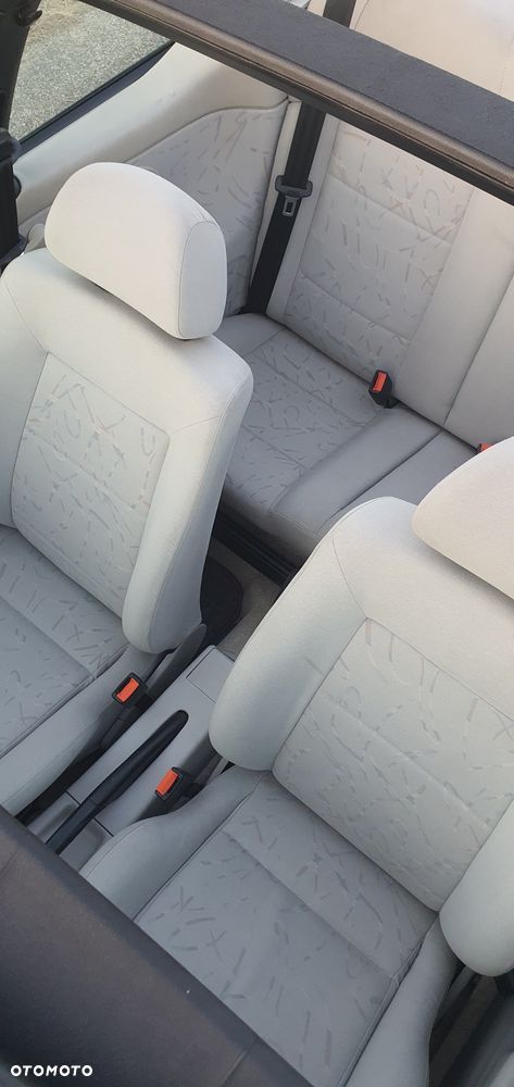 Volkswagen Golf 1.8 GT - 22