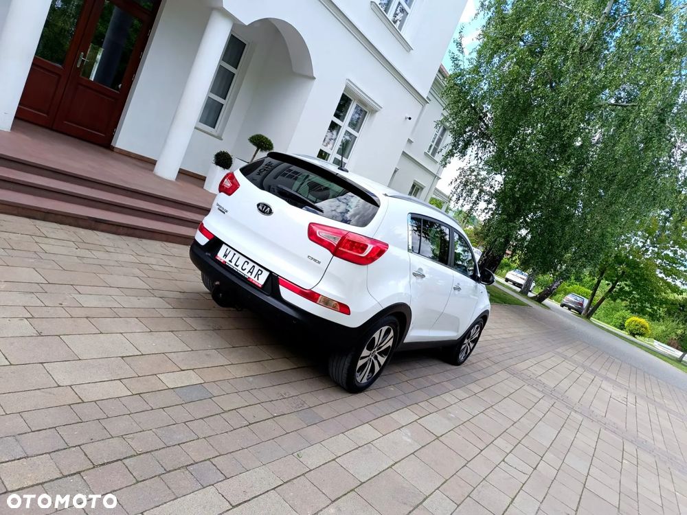 Kia Sportage 2.0 CRDI 4WD Automatik Dream-Team Edition - 16