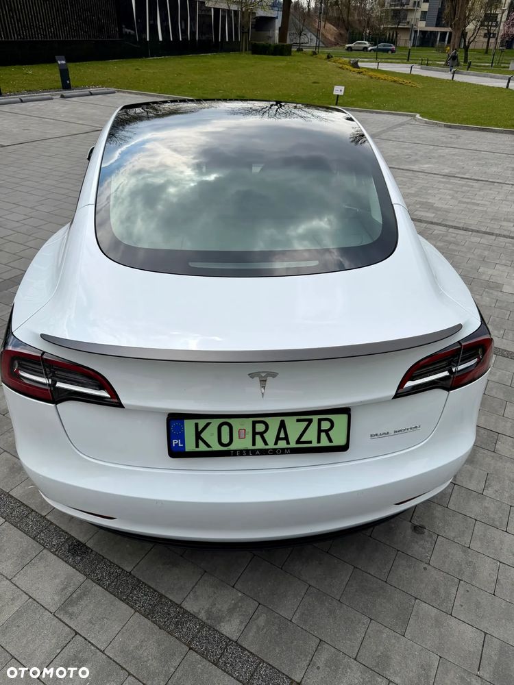 Tesla Model 3 - 10