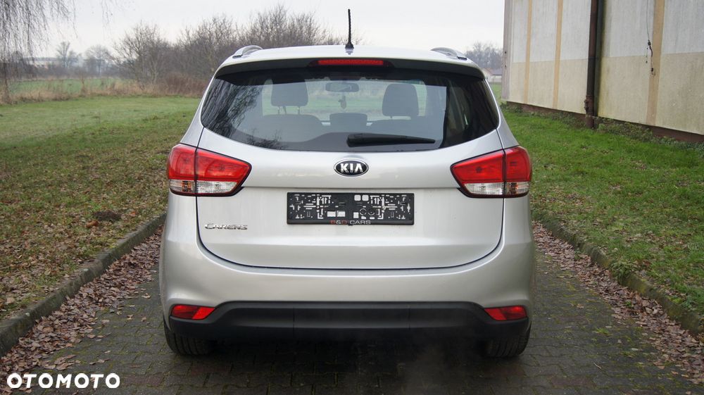 Kia Carens 1.6 GDI M - 28