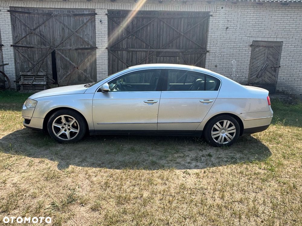 Volkswagen Passat 2.0 TDI DPF 4Mot Comfortline - 1