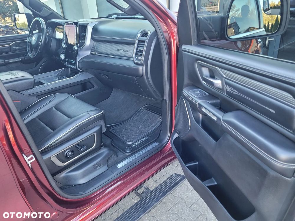 RAM 1500 - 12