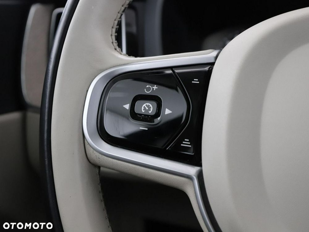 Volvo XC 60 - 34