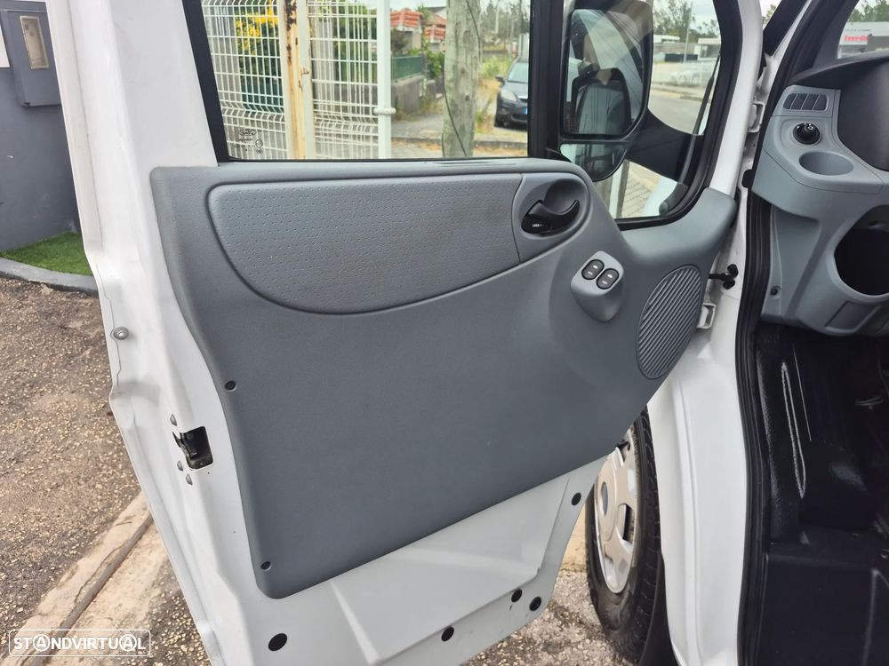 Burstner Nexxo FORD TRANSIT 2.2 DCI 110 CV  C/AC -  BRUSTNER  - 4 LUGARES - 4 DORMIDAS - 15