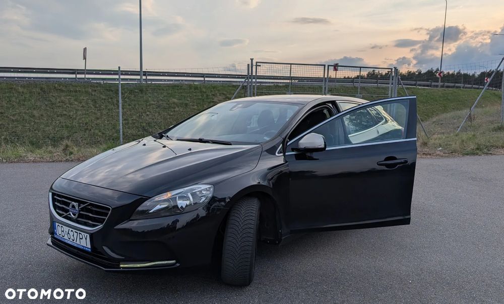 Volvo V40 ver-d2 - 17