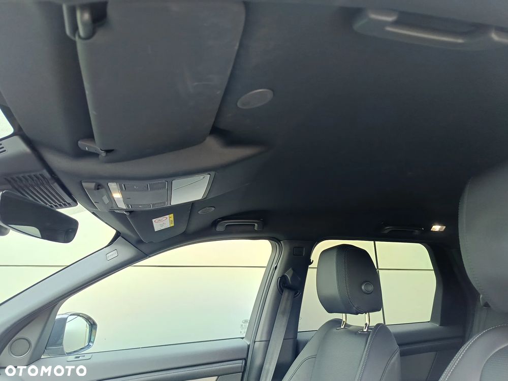 Land Rover Discovery Sport 2.0 D240 R-Dynamic SE - 26