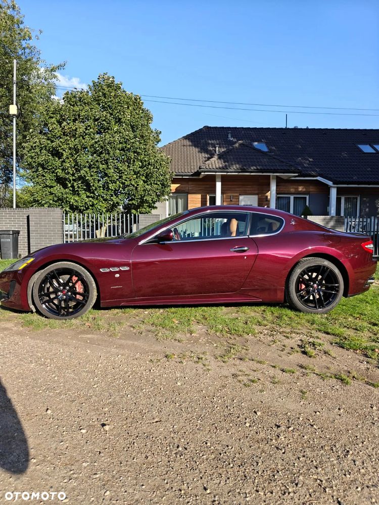 Maserati GranTurismo - 22