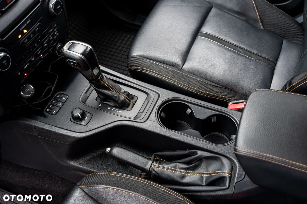 Ford Ranger 2.0 EcoBlue 4x4 DC Wildtrak - 23