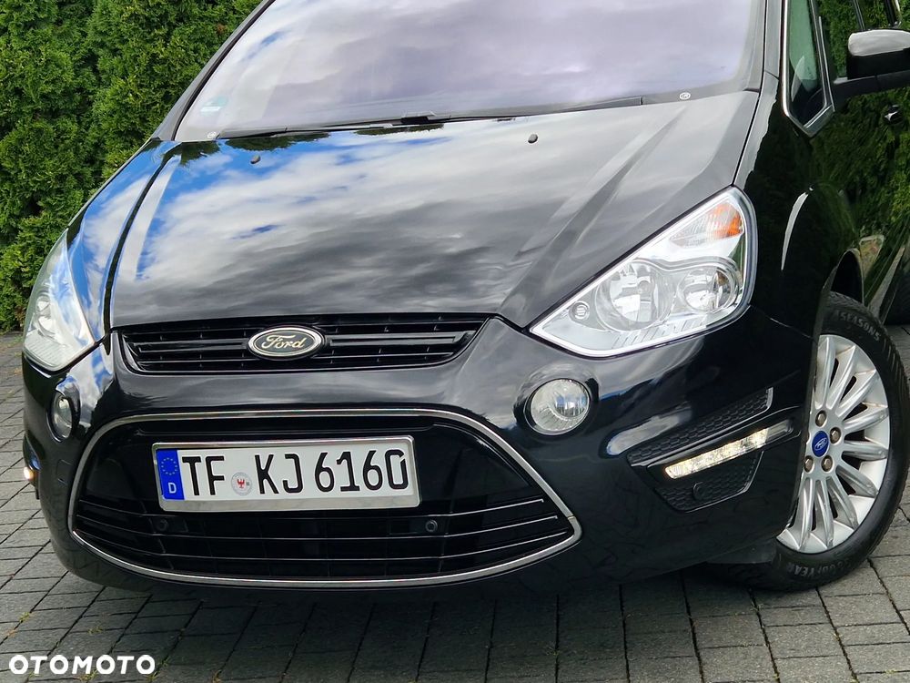 Ford S-Max - 11