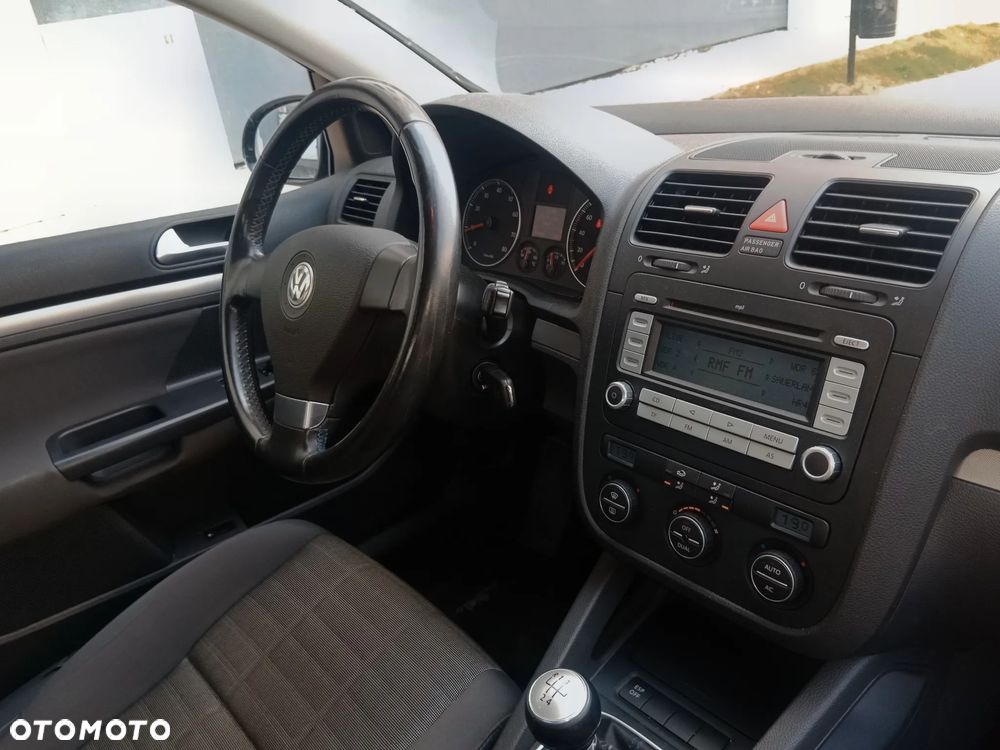 Volkswagen Golf 1.4 FSI Sportline - 5