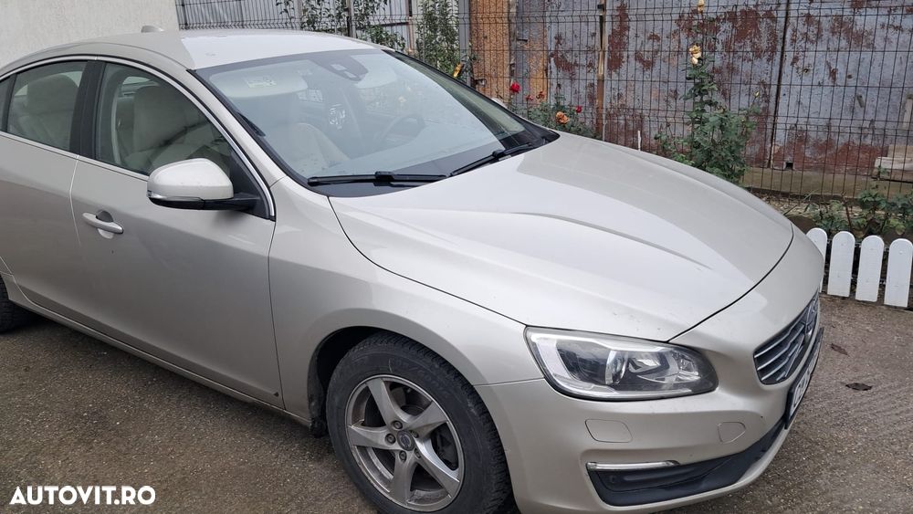 Volvo S60 D2 DRIVe Momentum - 3