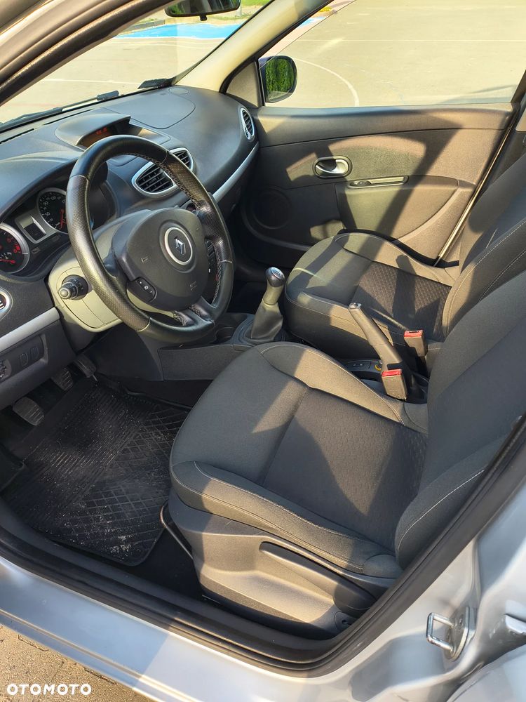 Renault Clio 1.5 dCi Dynamique - 4
