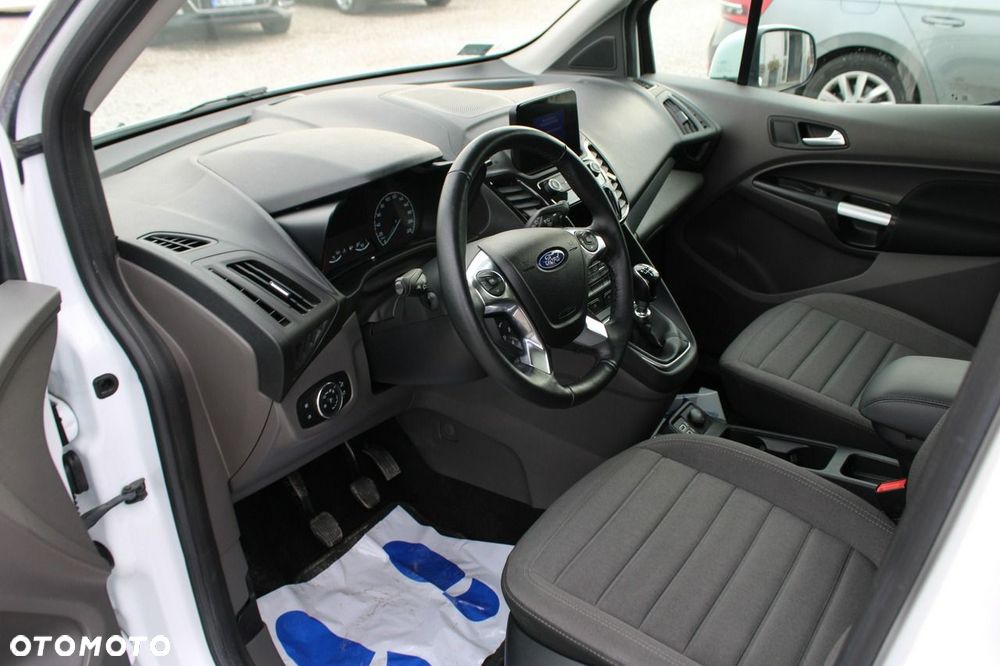 Ford Tourneo Connect - 18