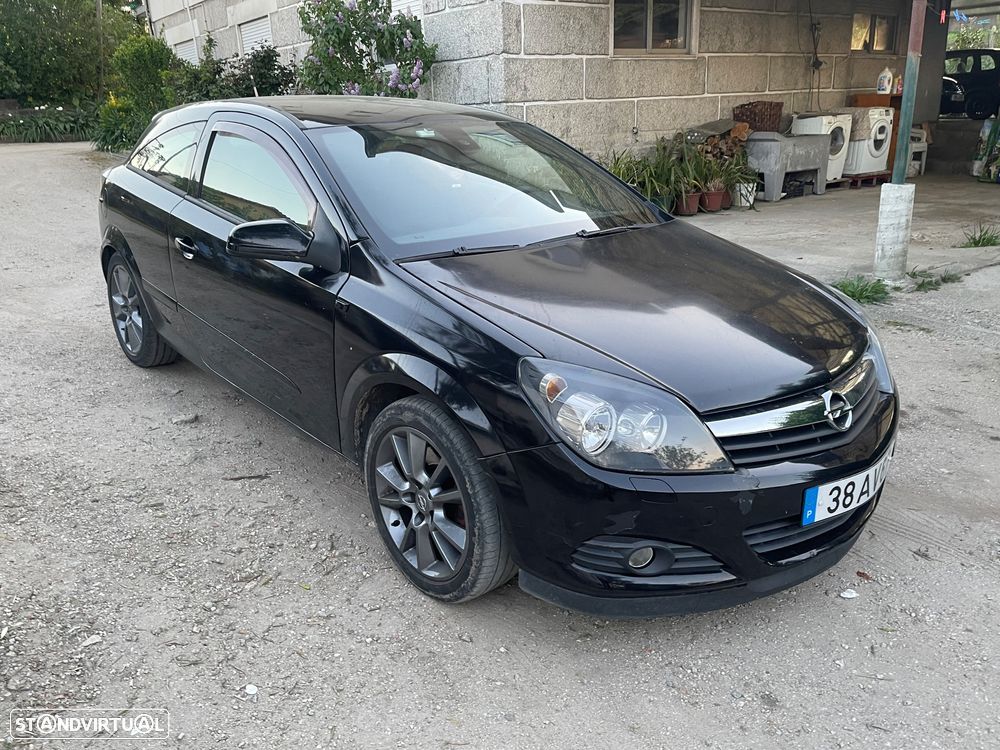 Opel Astra GTC 1.9 CDTI - 2