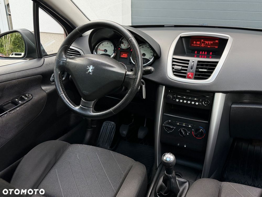 Peugeot 207 1.6 HDi Millesim 200 - 8