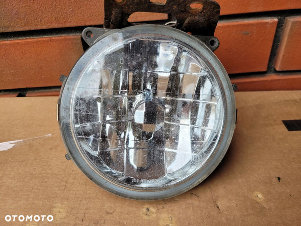 SUBAREU OUTBACK III 3 LEGACY IV 4 LAMPA HALOGEN PRZÓD PRAWY