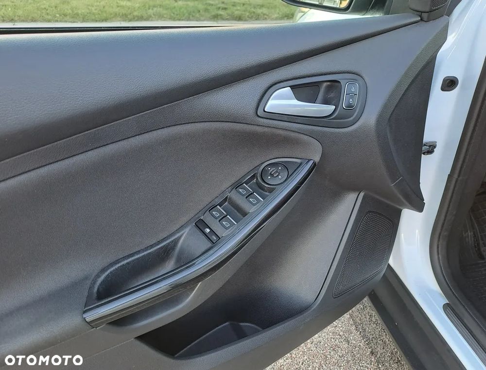 Ford Focus - 16