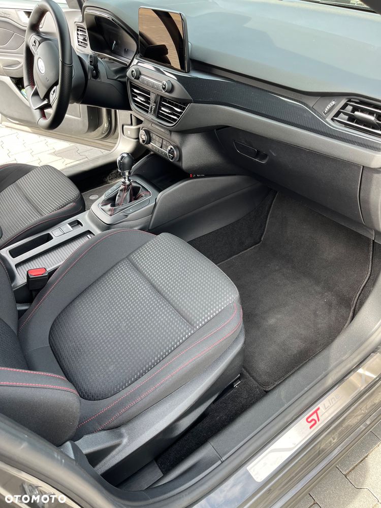 Ford Focus 1.0 EcoBoost ST-Line - 16