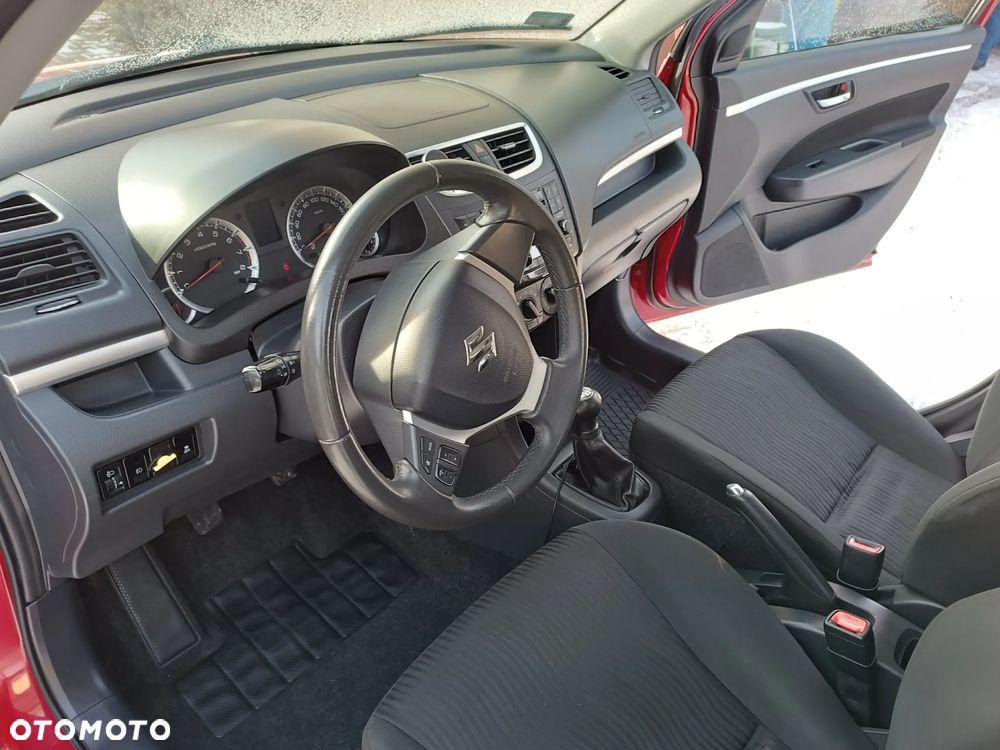 Suzuki Swift - 3