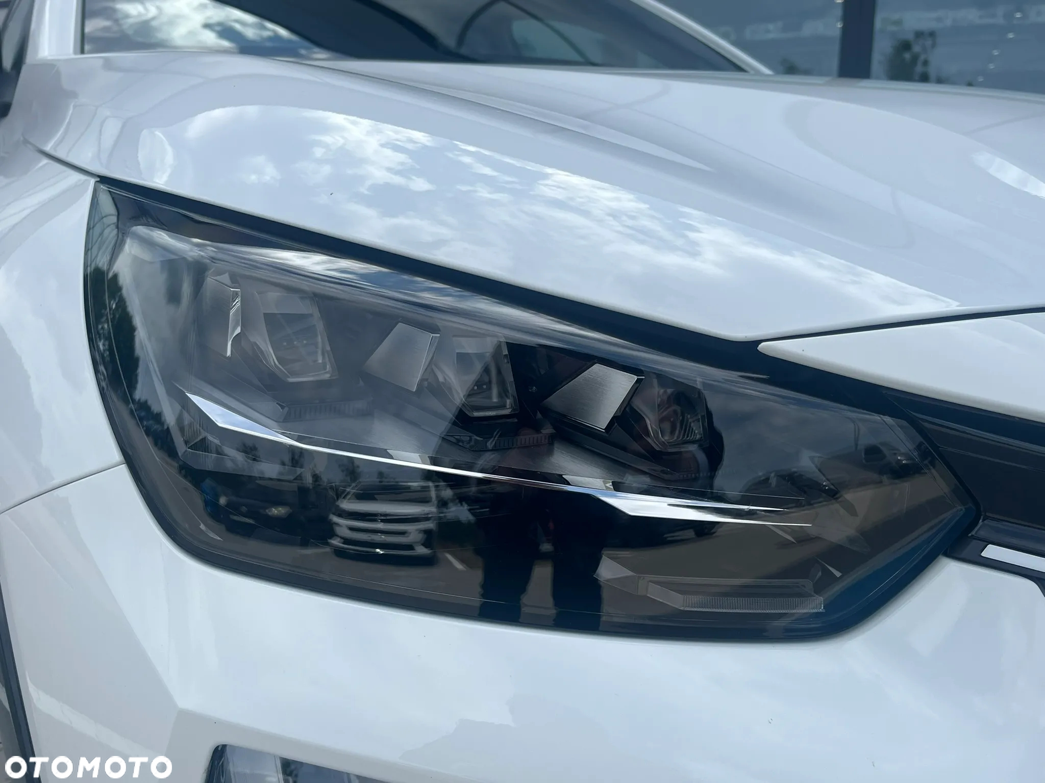 Peugeot 208 1.2 mHEV GT - 9
