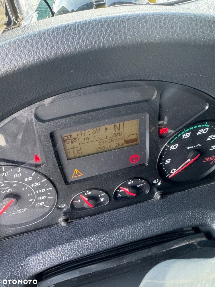 Iveco Eurocargo - 12