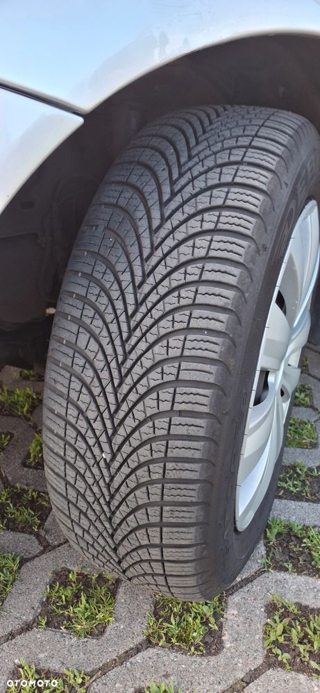 Opel Meriva 1.6 16V (Essentia) - 21