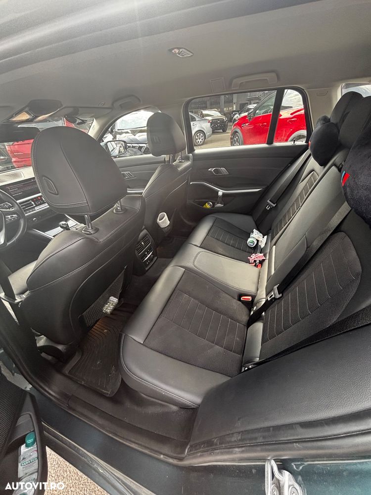 BMW Seria 3 320d xDrive AT - 9