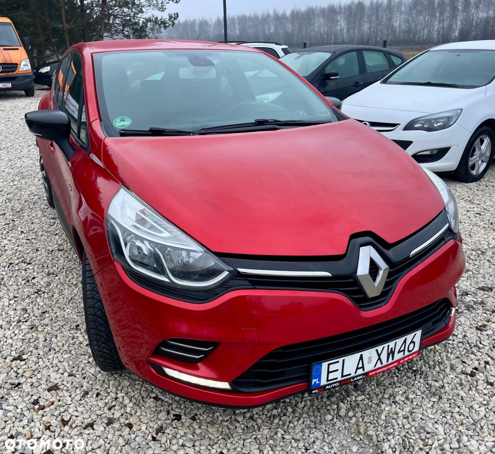 Renault Clio 1.2 16V 75 Luxe - 18