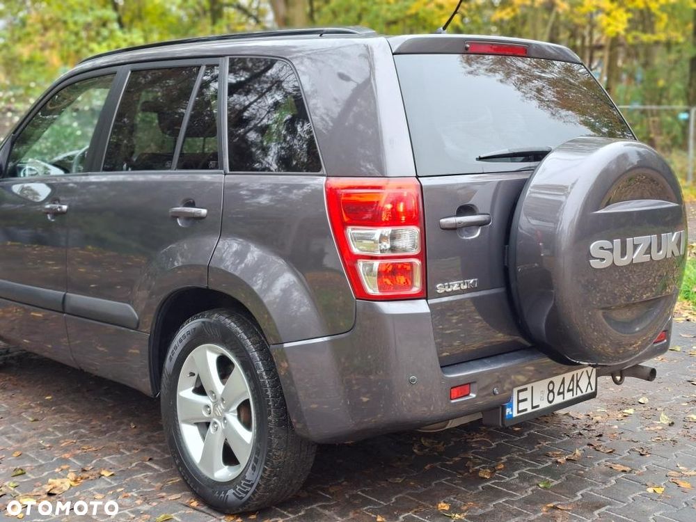Suzuki Grand Vitara 2010 photo 2