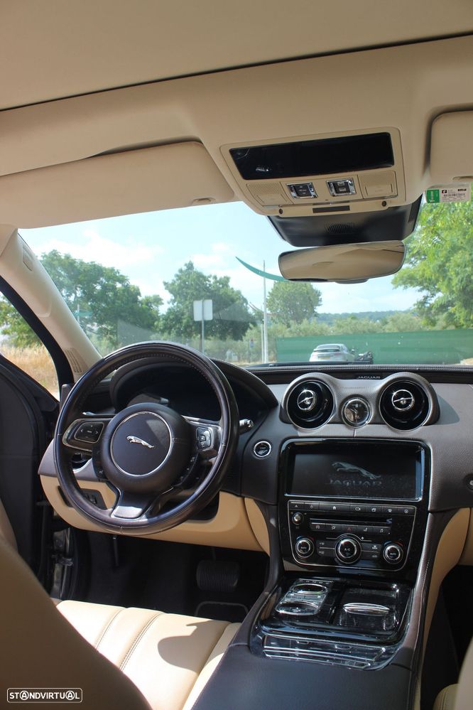 Jaguar XJ 3.0 D V6 Luxury - 7