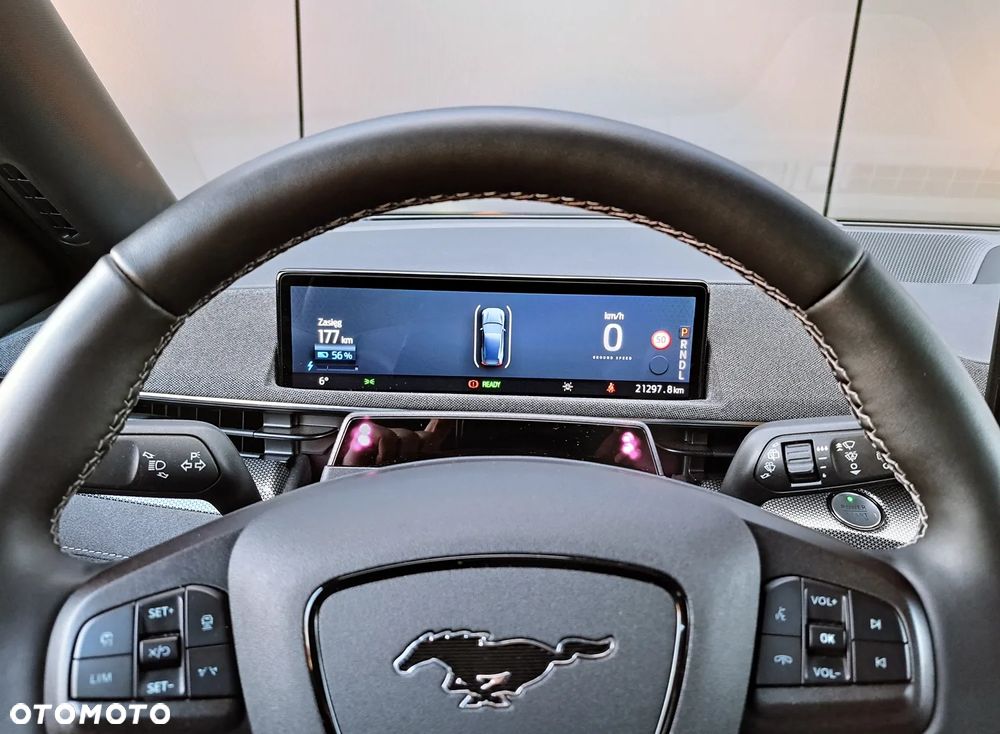 Ford Mustang Mach-E 91 kWh AWD GT - 33