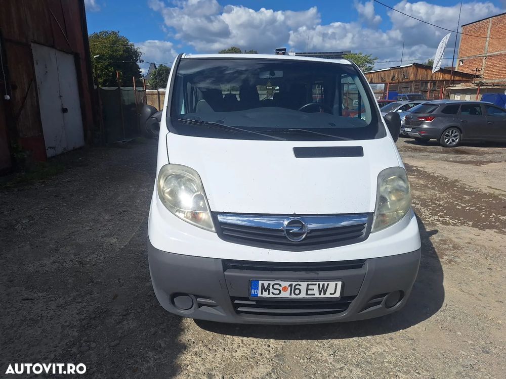 Opel Vivaro - 2