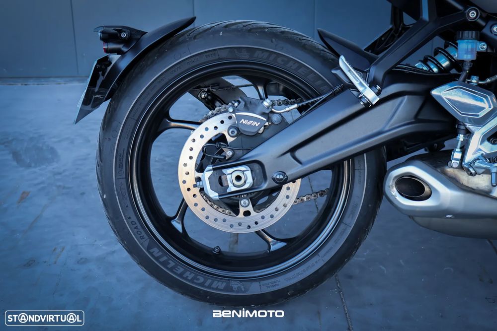 Triumph Trident 660 - 17