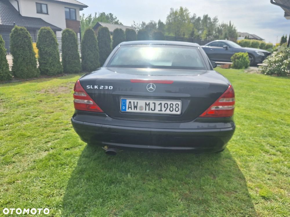 Mercedes-Benz SLK - 11