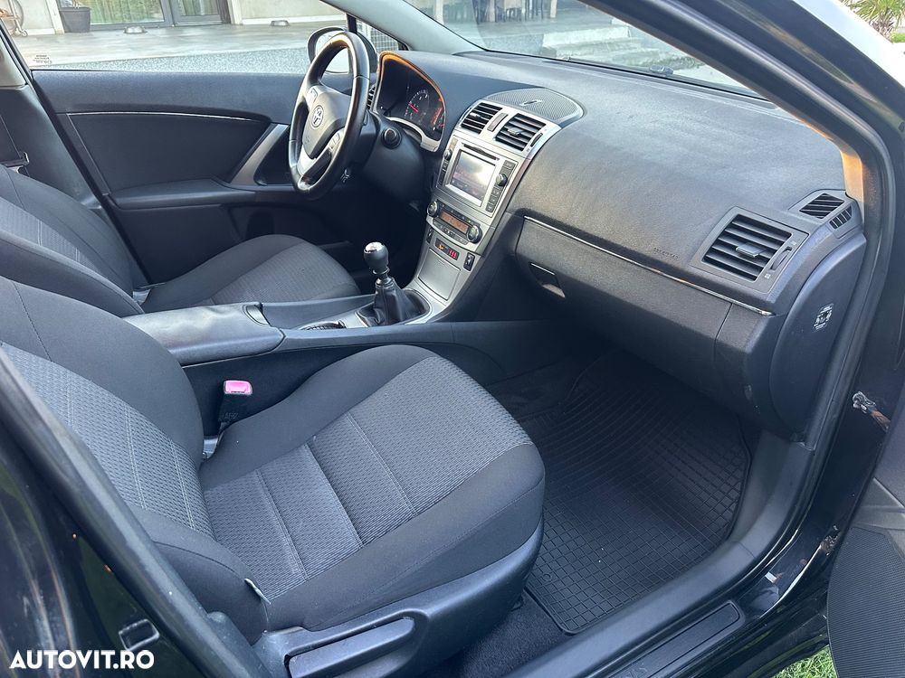 Toyota Avensis - 7