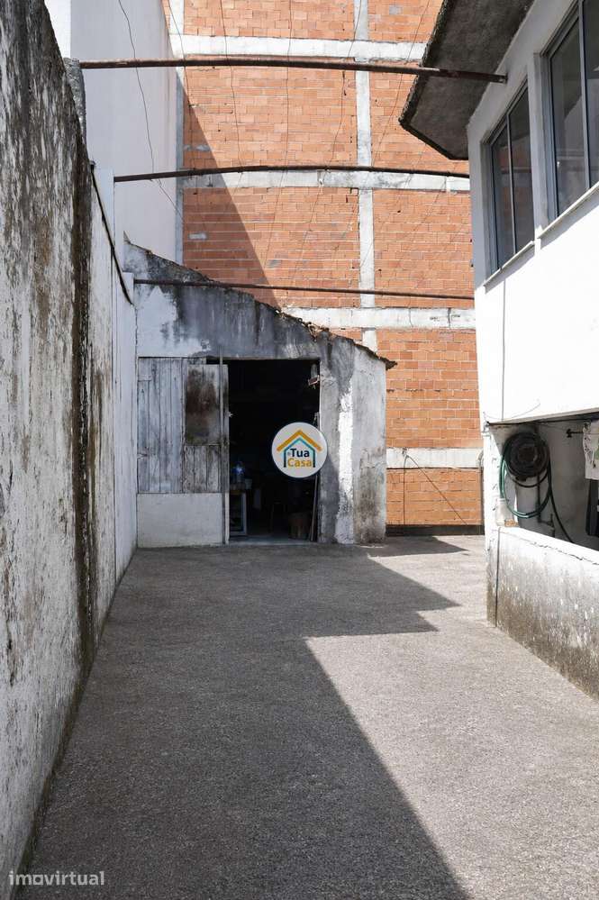 Moradia para Remodelar - Grande imagem: 2/32