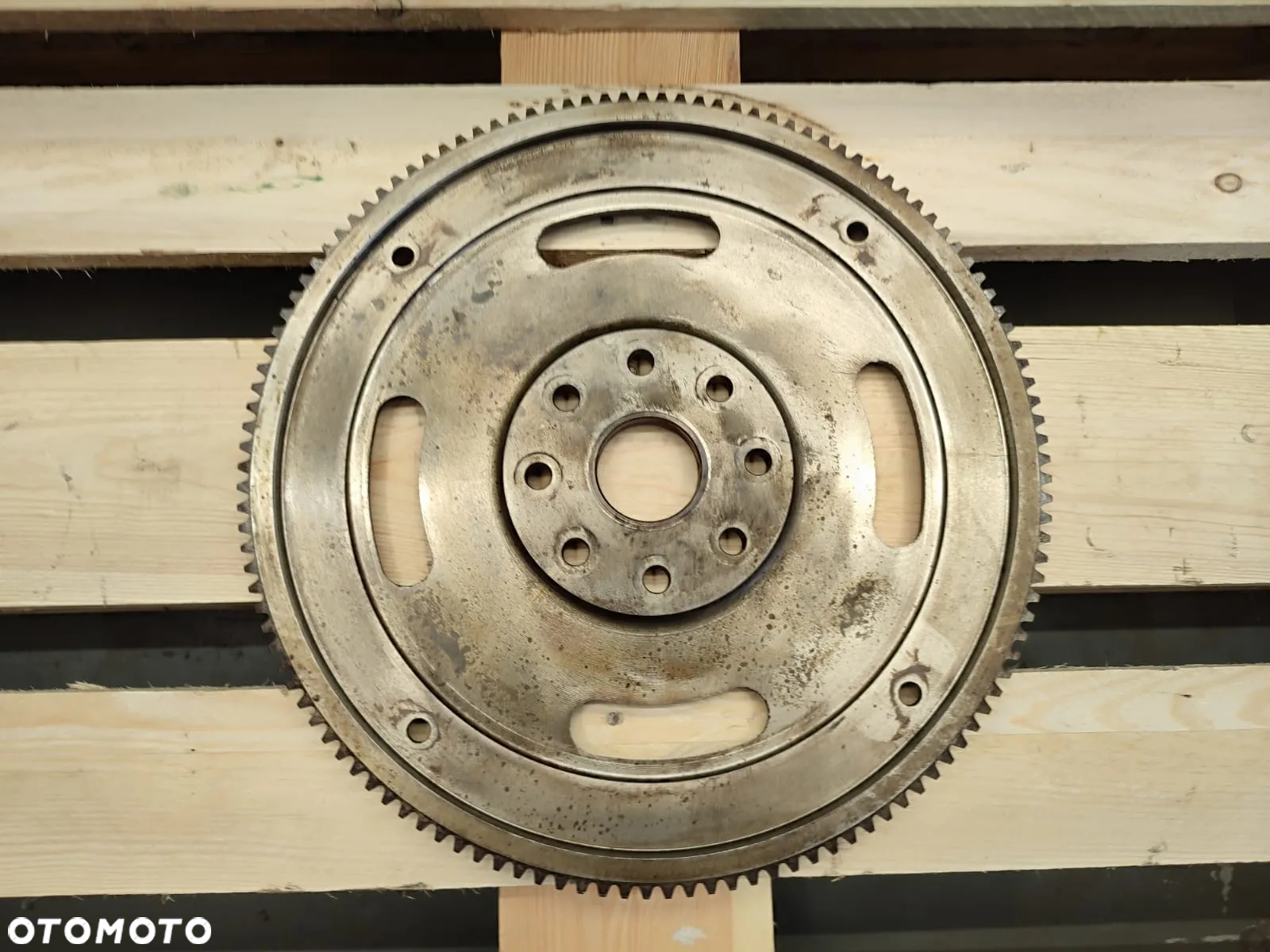 Koło zamachowe 504057737 Iveco F4GE CASE 580 - 2