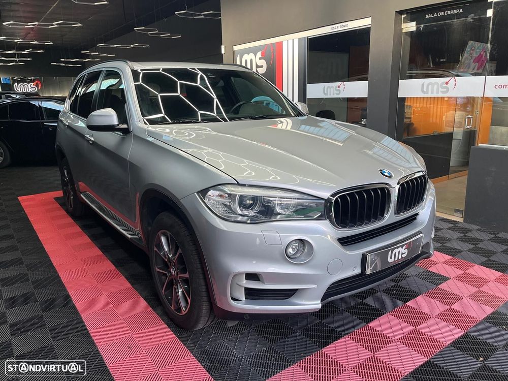 BMW X5 25 d sDrive Comfort 7L - 1