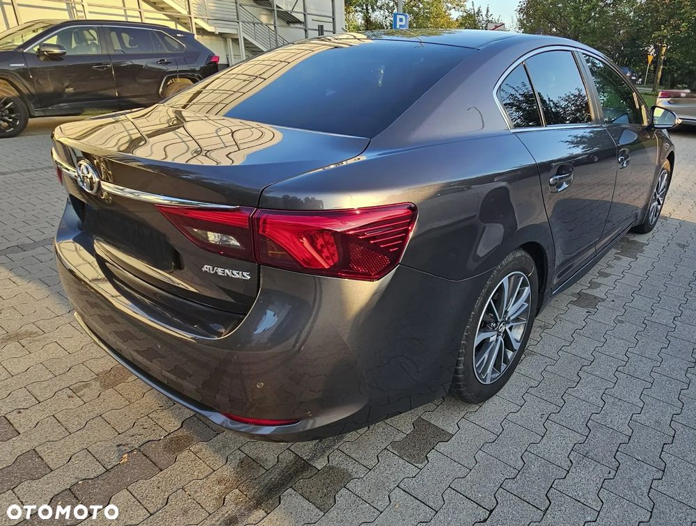 Toyota Avensis 1.8 Prestige MS - 5
