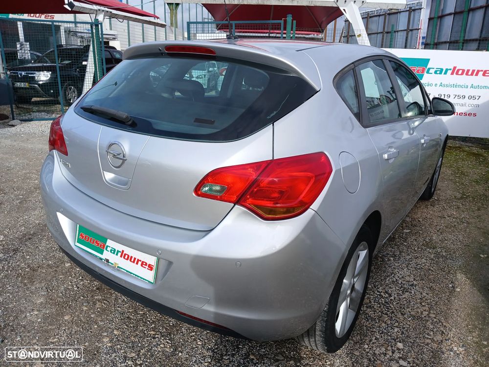 Opel Astra 1.4 Enjoy - 11