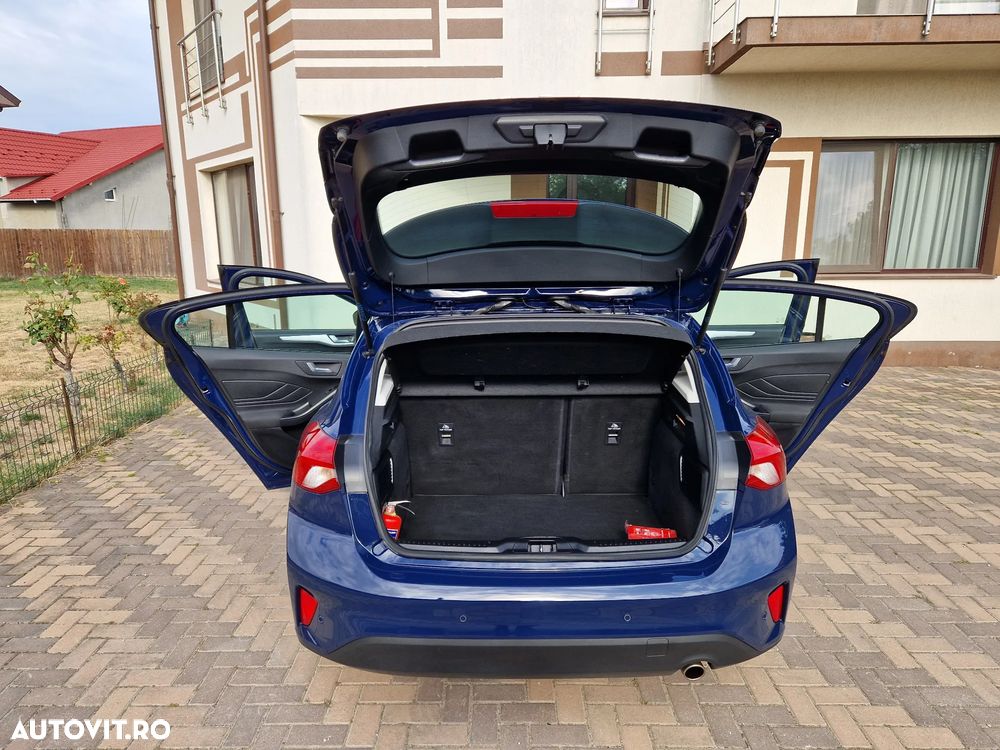 Ford Focus 1.0 EcoBoost Titanium Business - 30