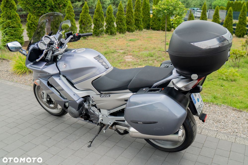 Yamaha FJR - 9