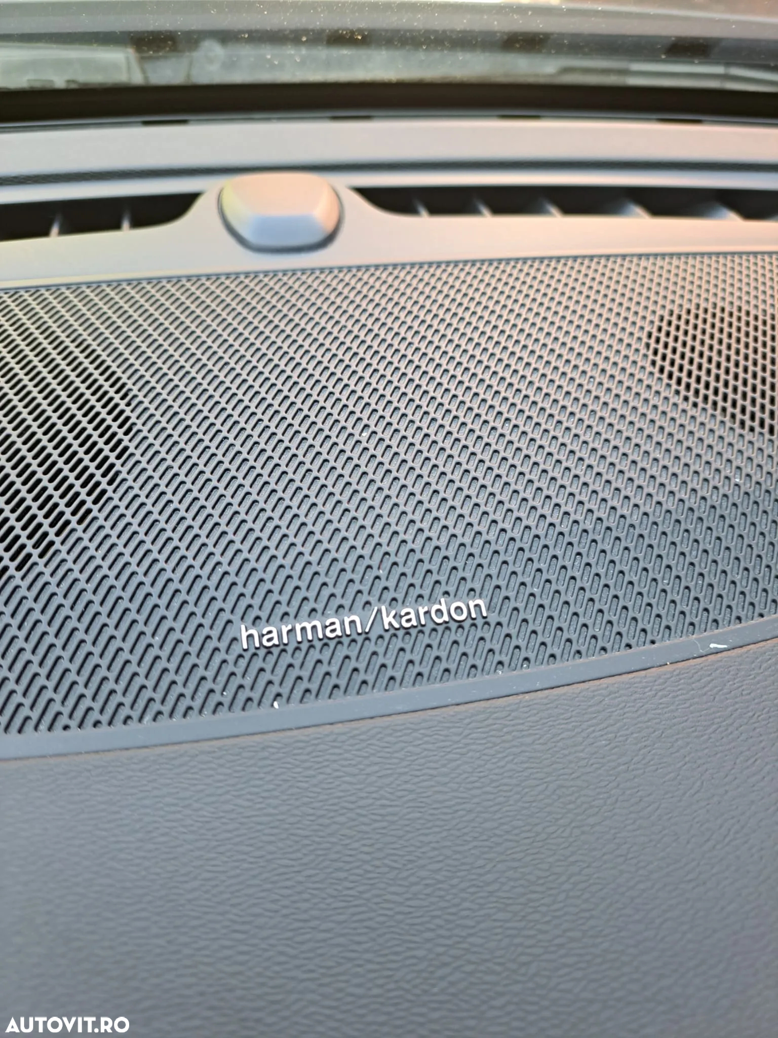 Volvo V60 T4 Momentum Pro - 29