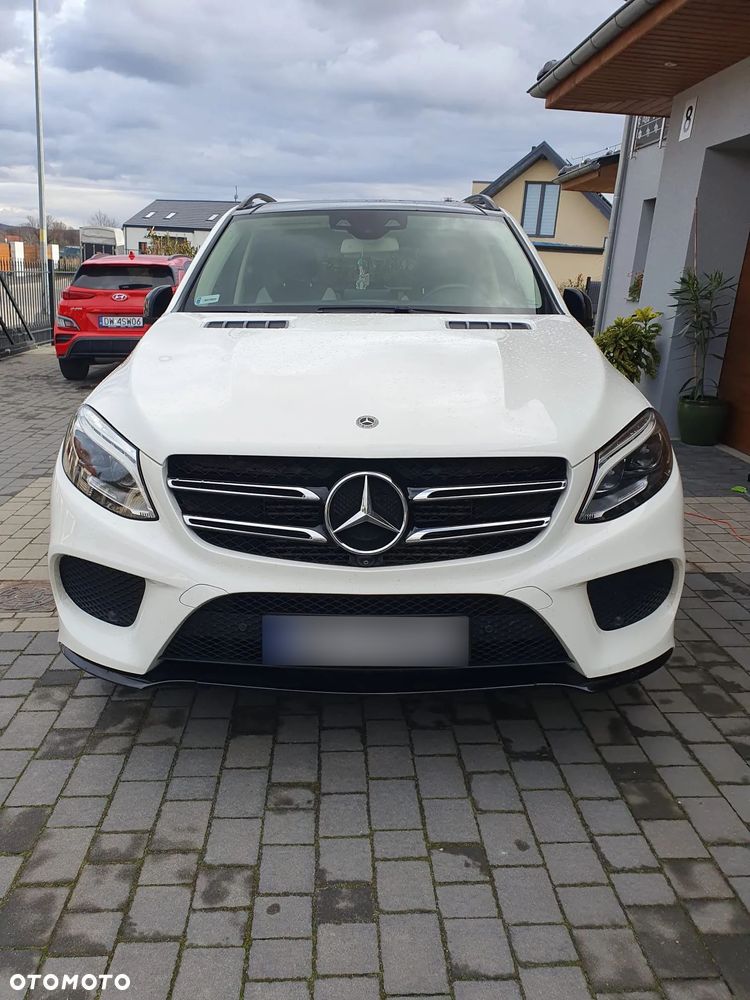 Mercedes-Benz GLE 350 d 4-Matic - 36